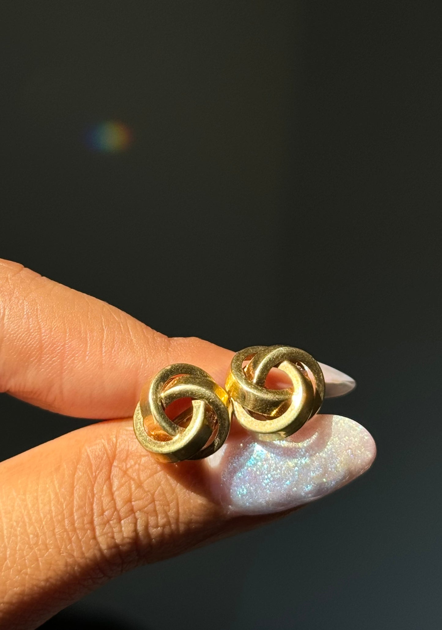 Vintage Chunky 14k knotted earrings
