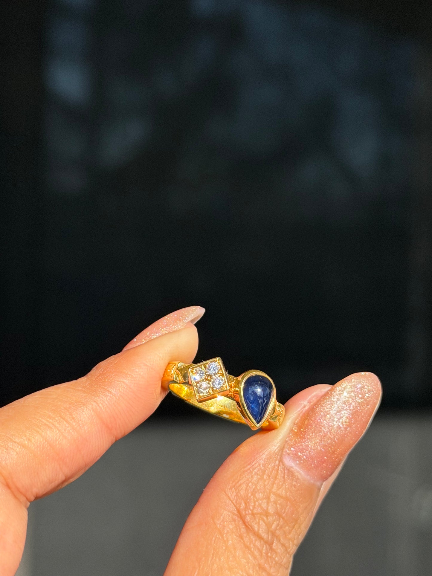 18k sapphire and diamond ring