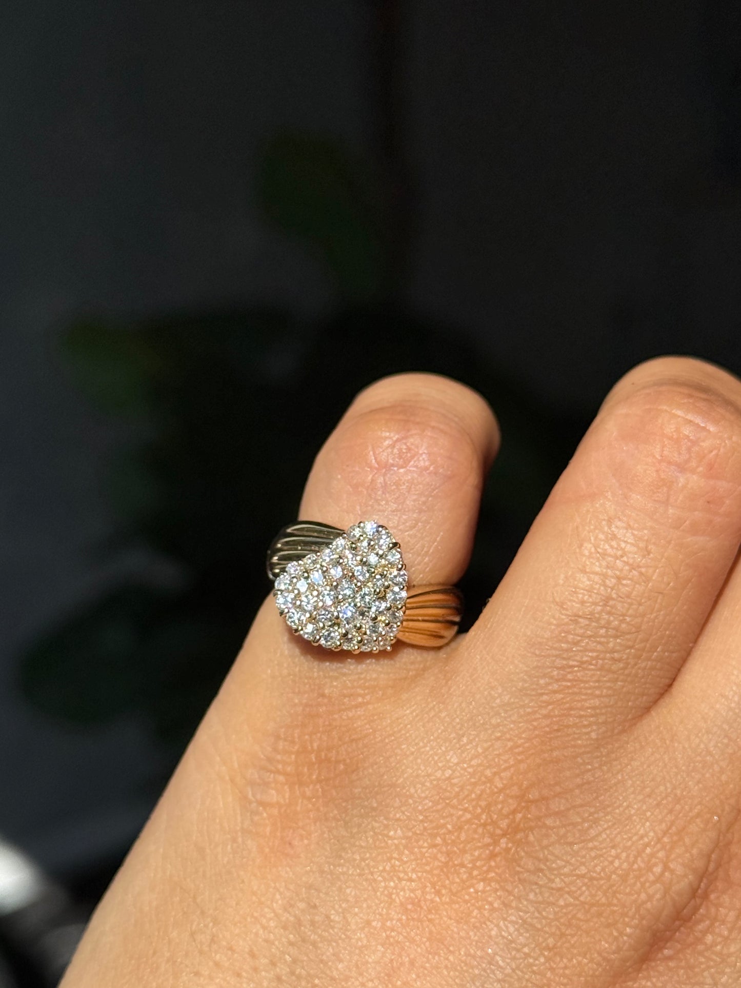 18k diamond Heart Ring
