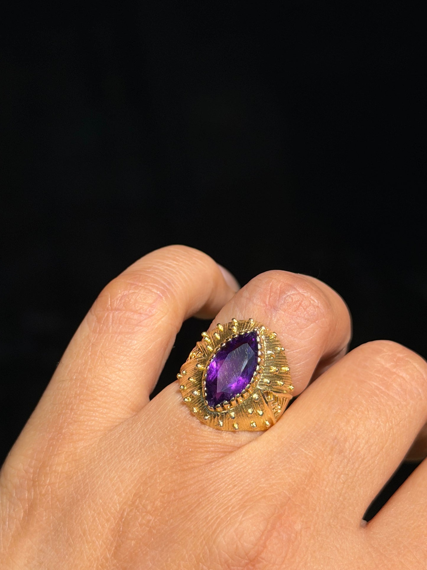 Vintage 14k chunky marquise Amethyst Ring ✨💜