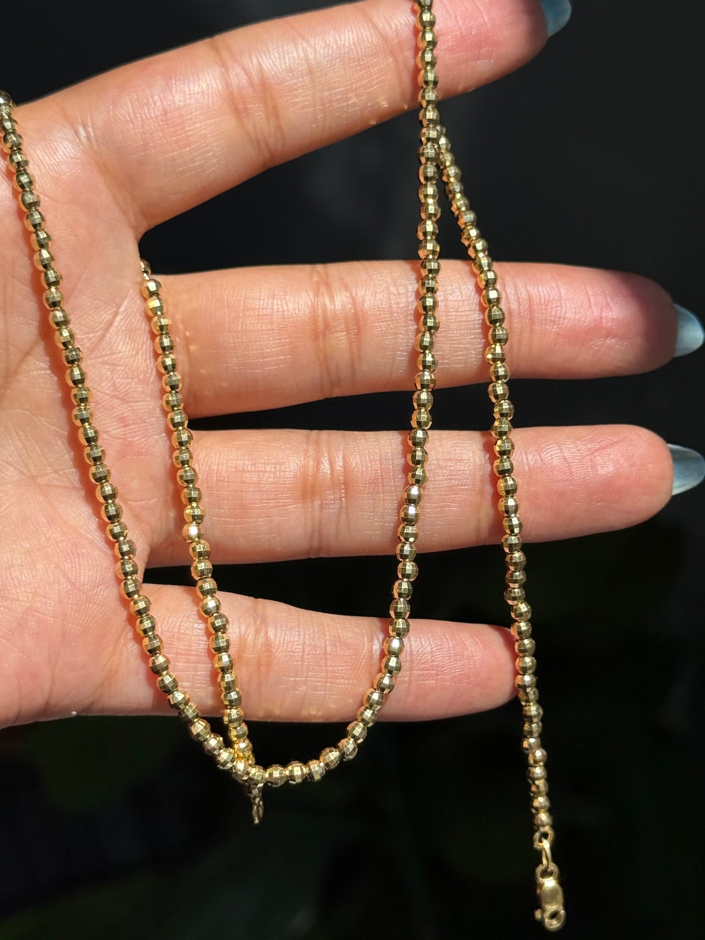 Vintage Italian 18k disco 🪩 beaded chain