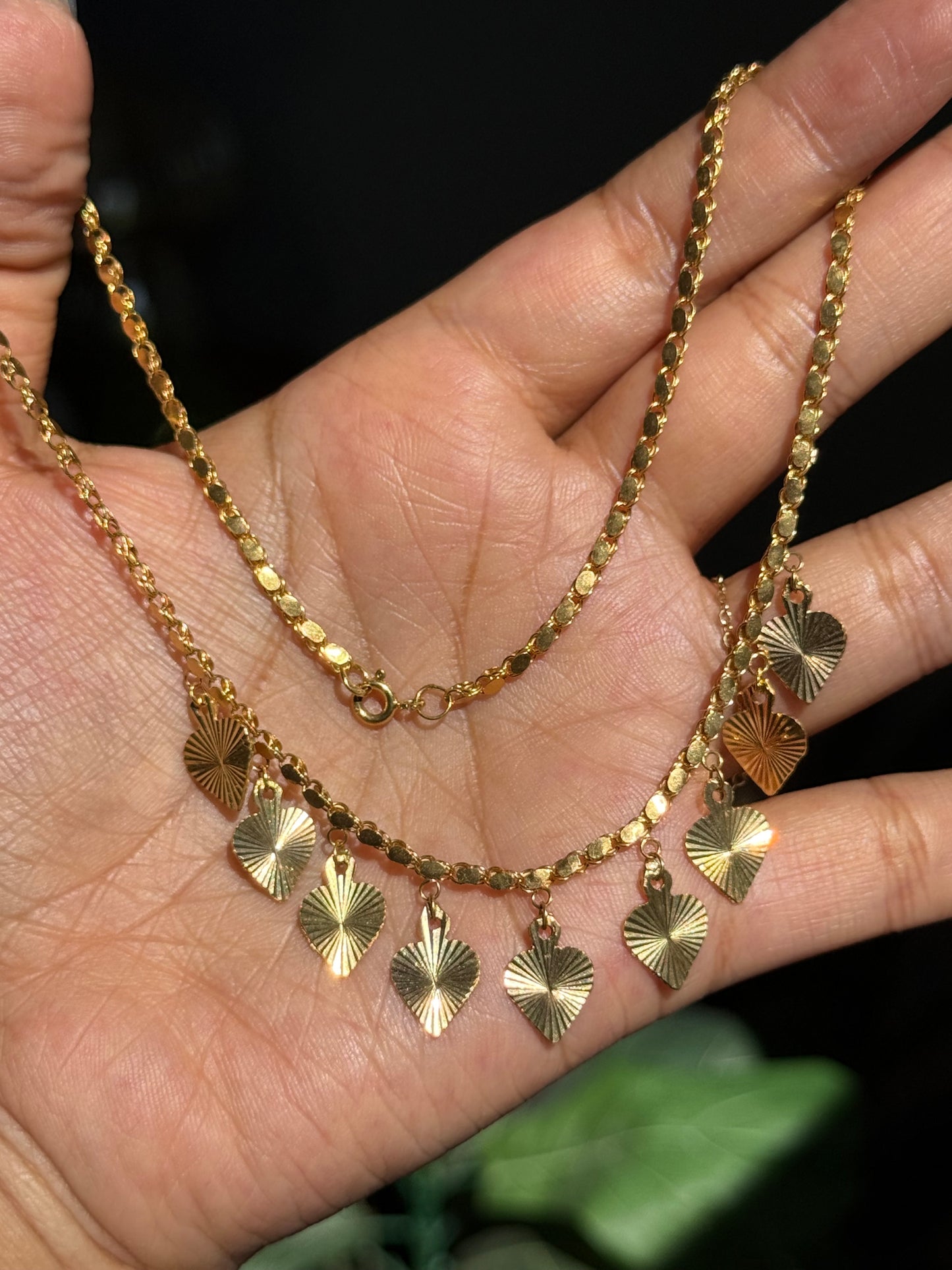 Vintage 18k engine turned hearts necklace ✨
