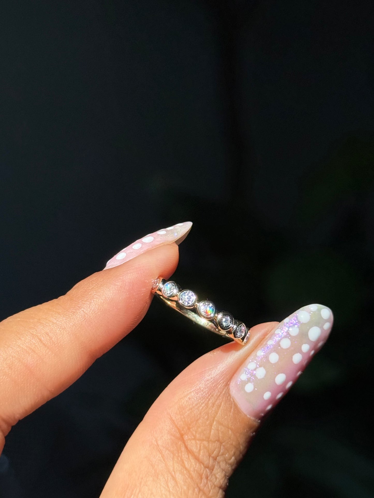 14k bubble bezel diamond band