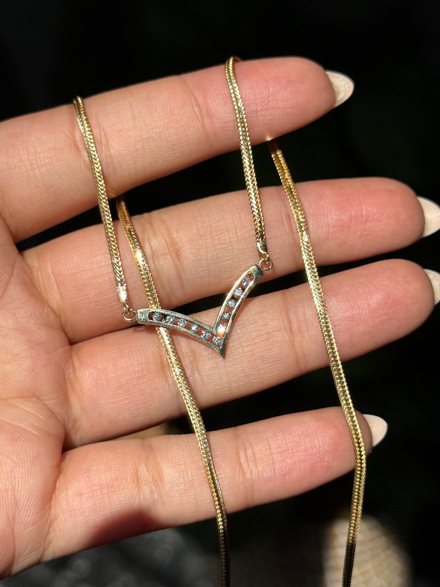 14k Italian Chevron V diamond necklace
