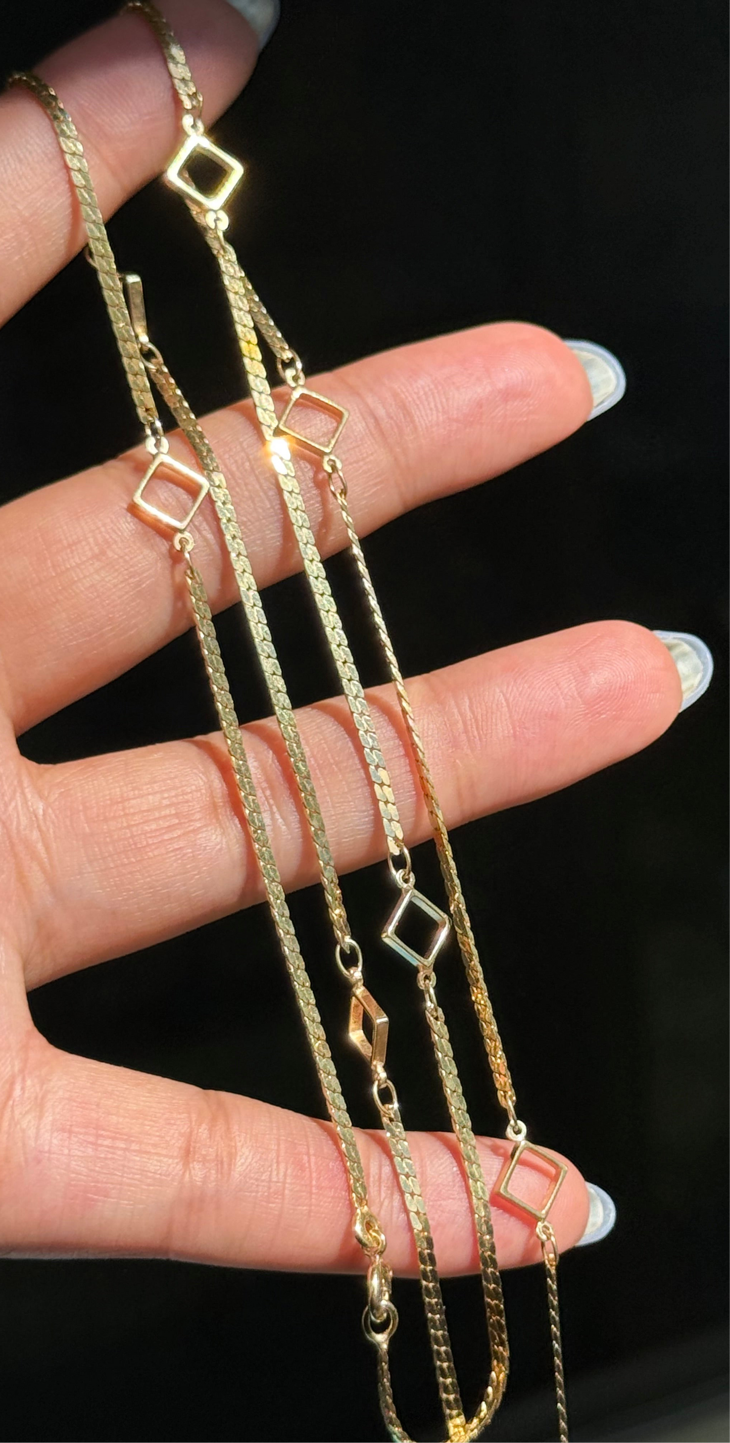 14k yellow gold Italian tight curb with square station chain