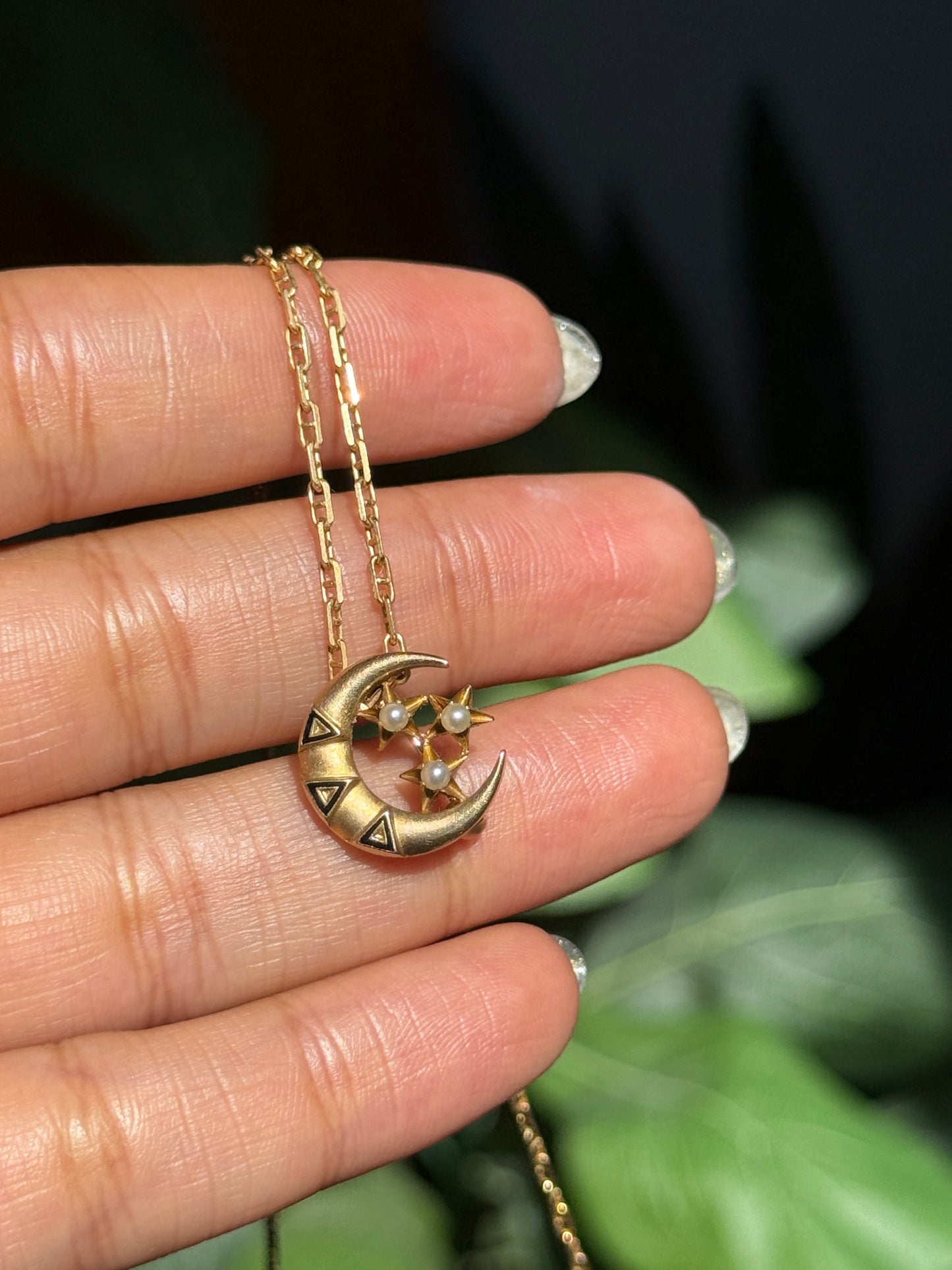 Old Vintage 14k yellow gold Crescent Moon brooch with 3 stars ⭐️