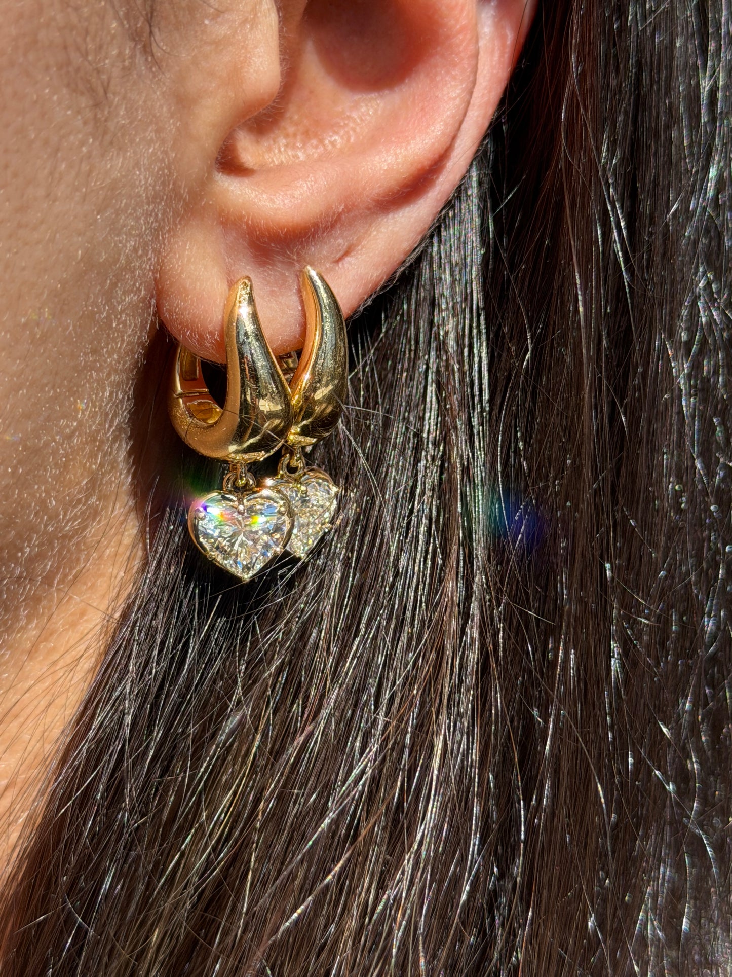18k 4ct Heart Drop earrings