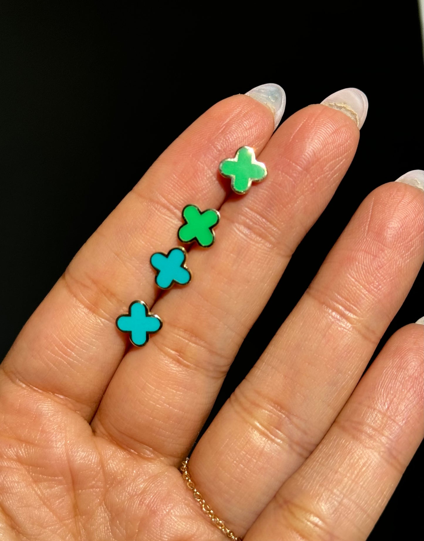 14k yellow gold enamel clover earrings