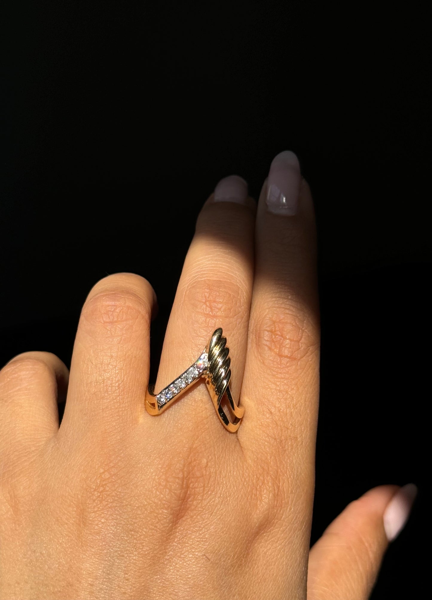 14k Chevron diamond ring