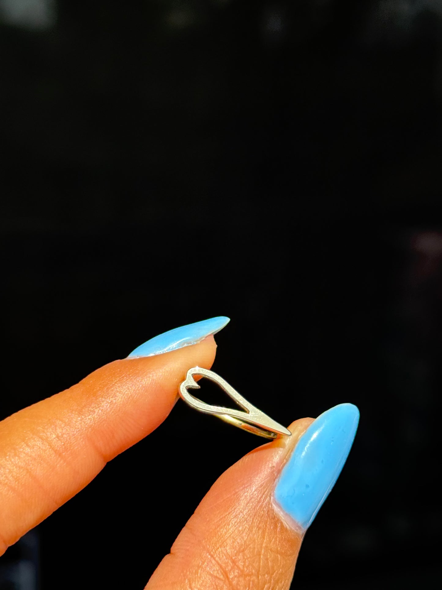 14k east to west side Heart Ring