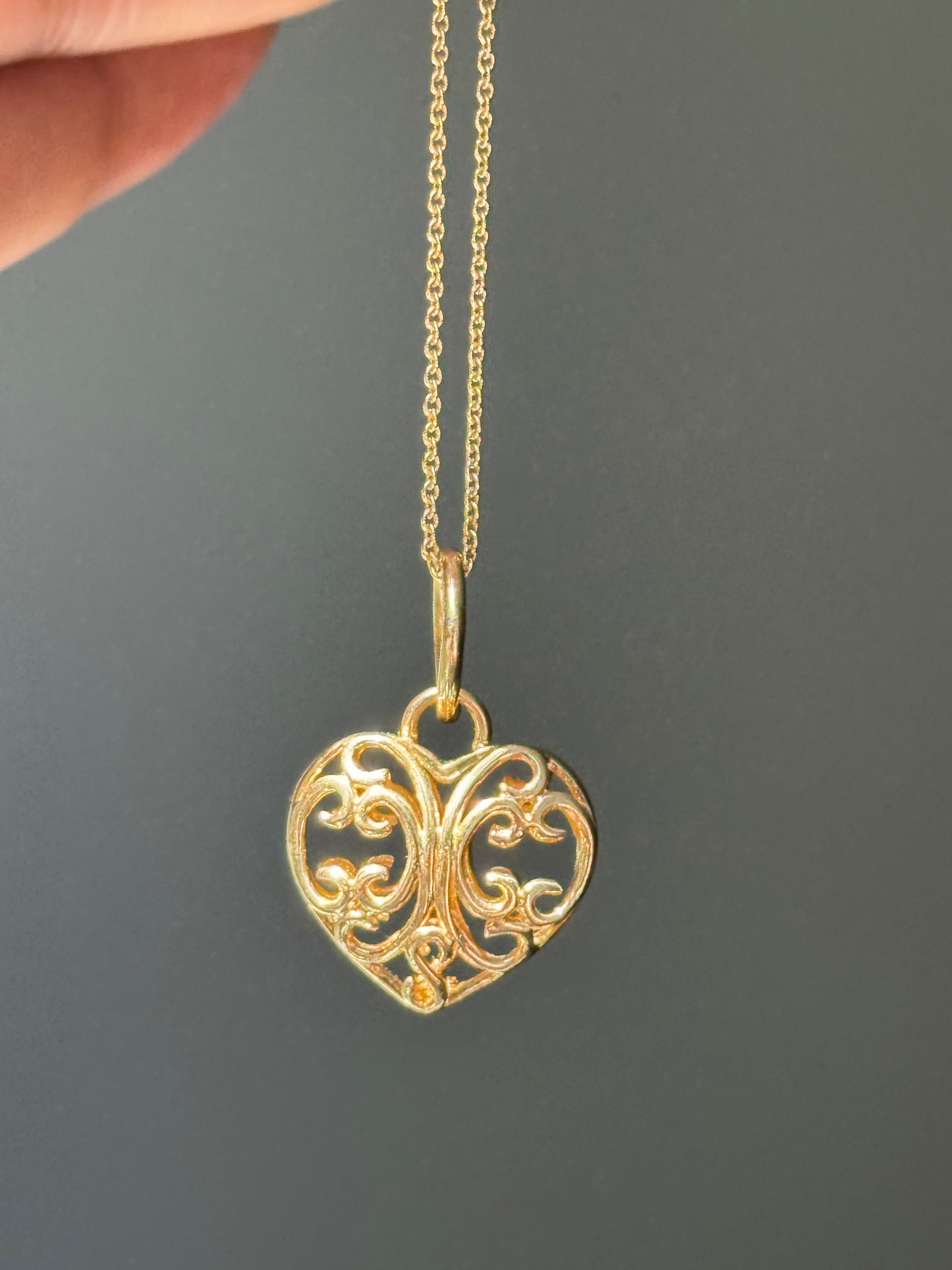 14k puffy Double sided Open Filigree