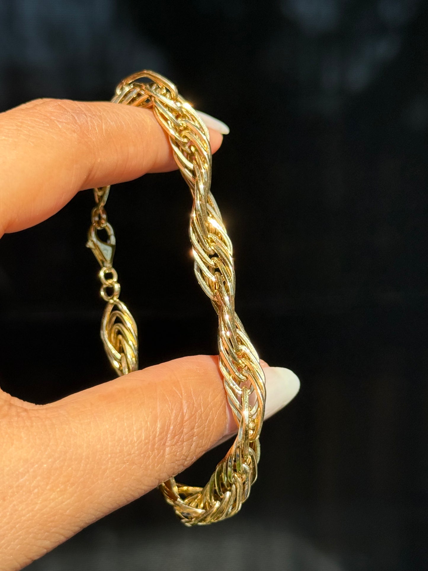 14k Open Wide Twisted Rope