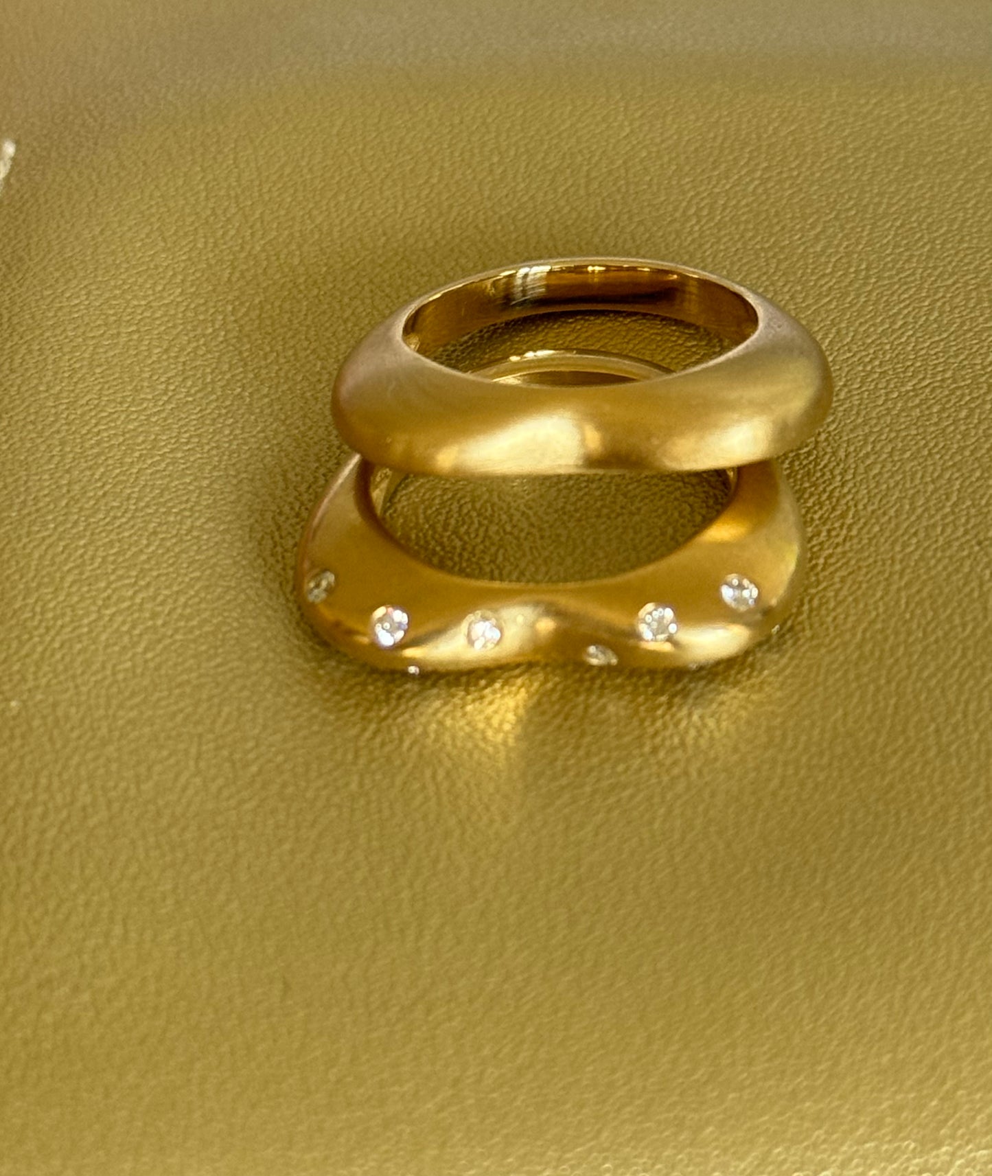 PreOrder 14k Diamond Lovers band