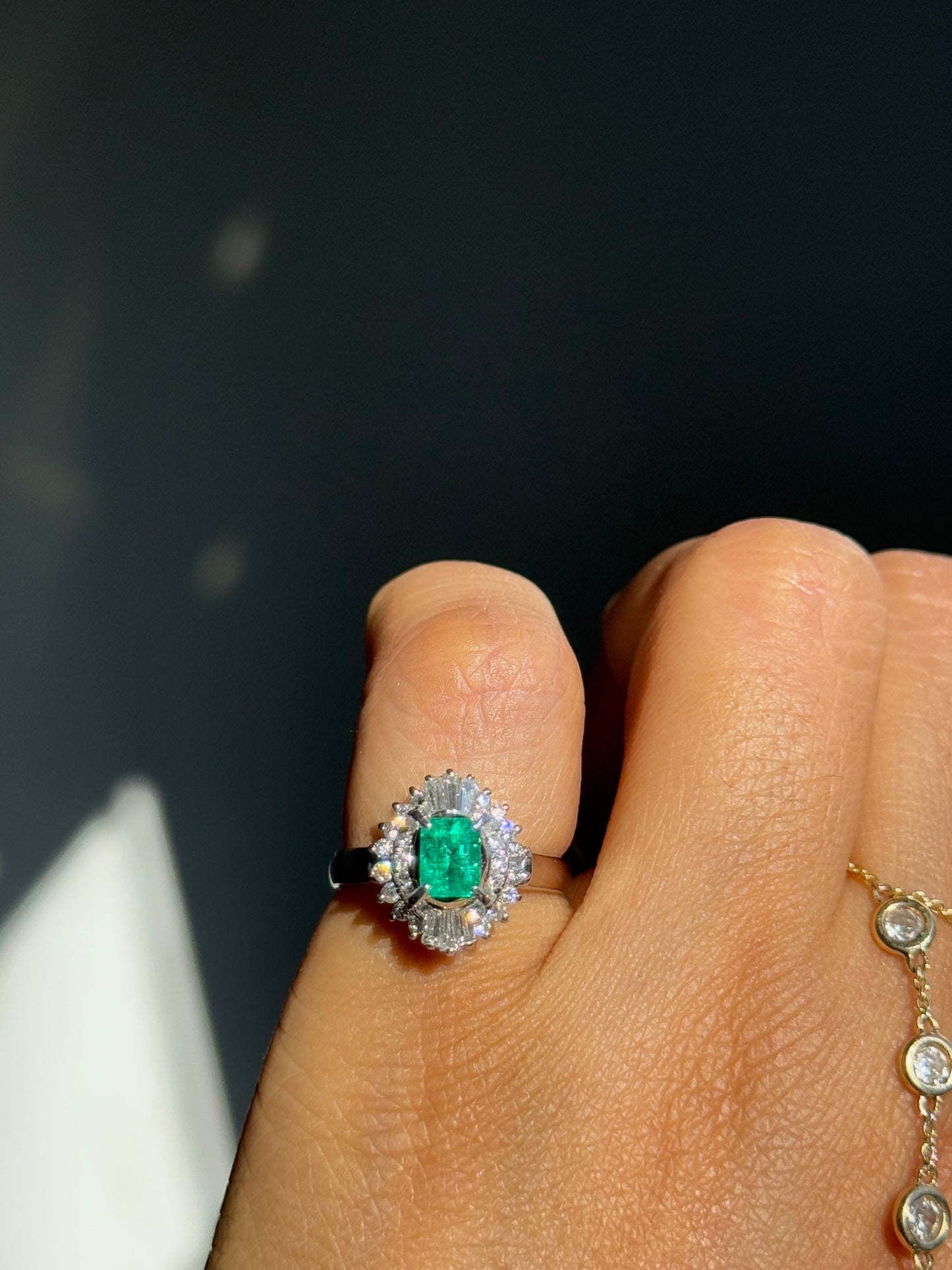 For Daniela Platinum pt85o Gorgeous Colombian emerald
and diamonds Ballerina Ring