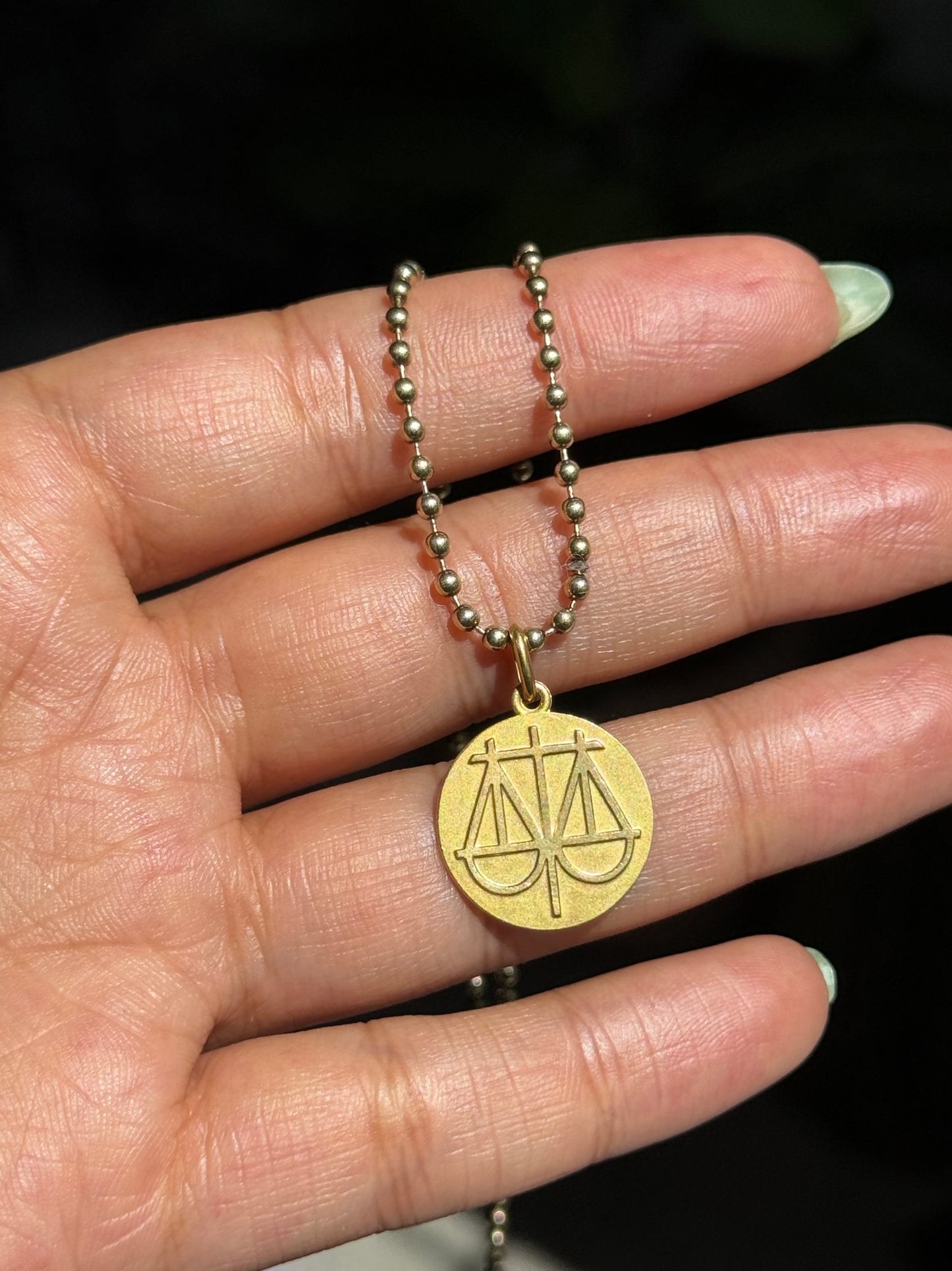vintage 18k yellow gold unique Libra zodiac sign charm