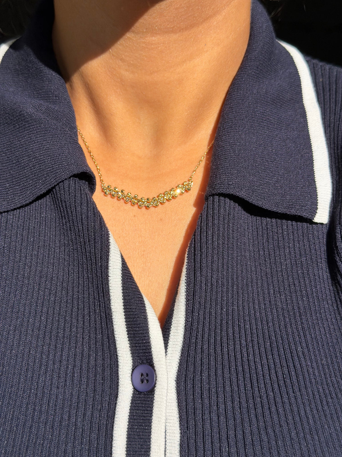 14k V necklace