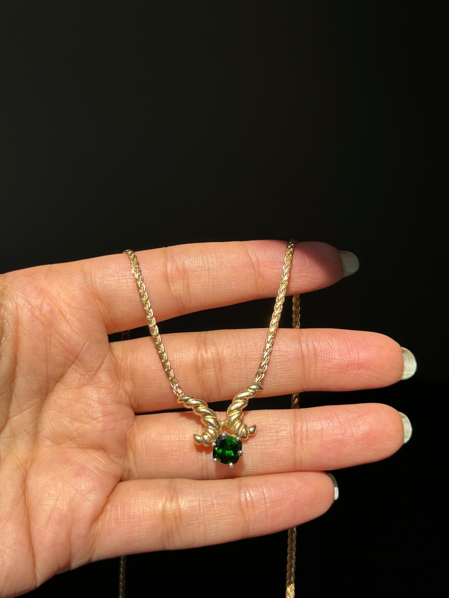 14k chrome Diopside necklace