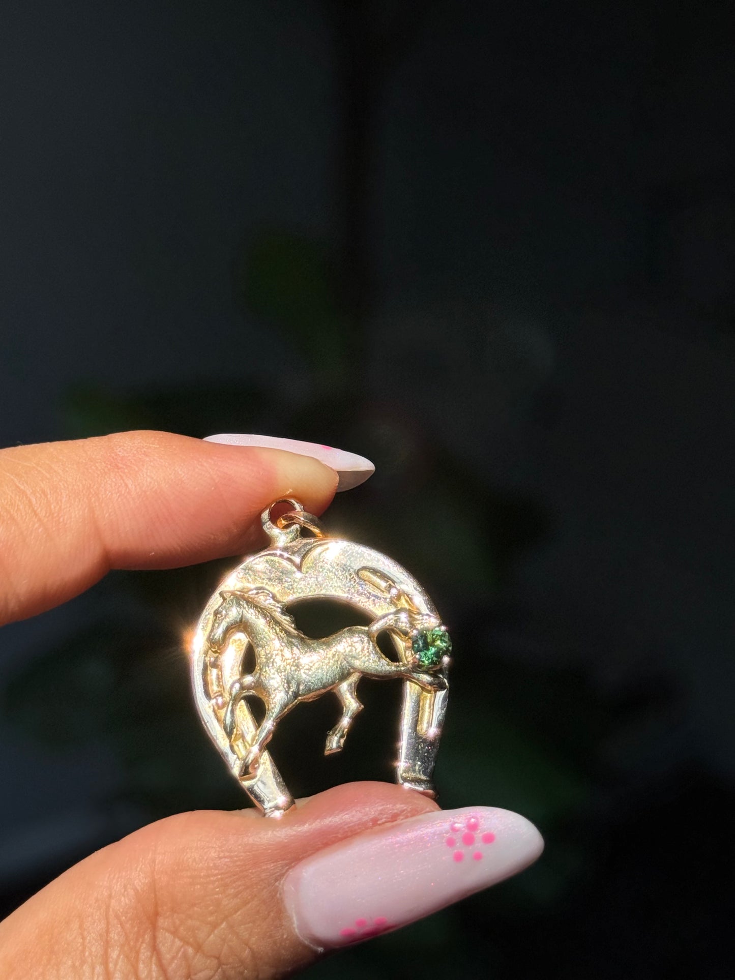 Vintage 18k Horseshoe pendant
