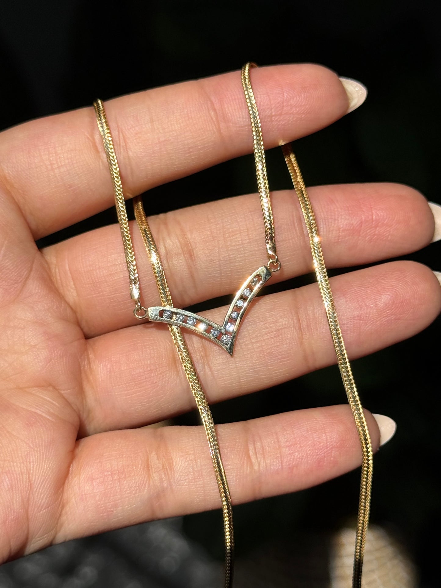 14k Italian Chevron V diamond necklace