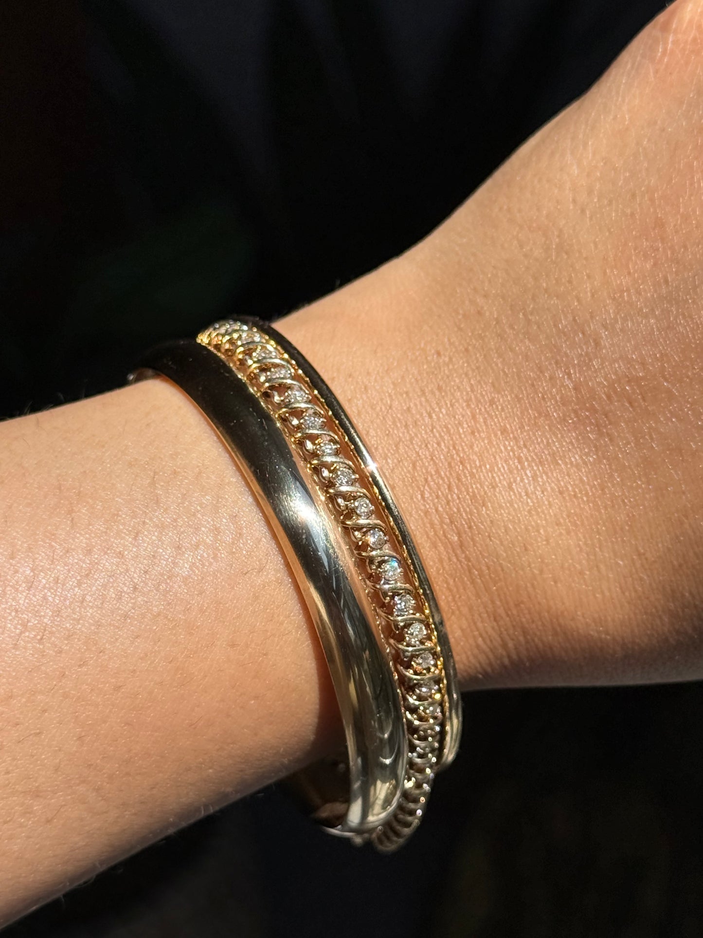 Glowy 14k Wide Hinged bangle