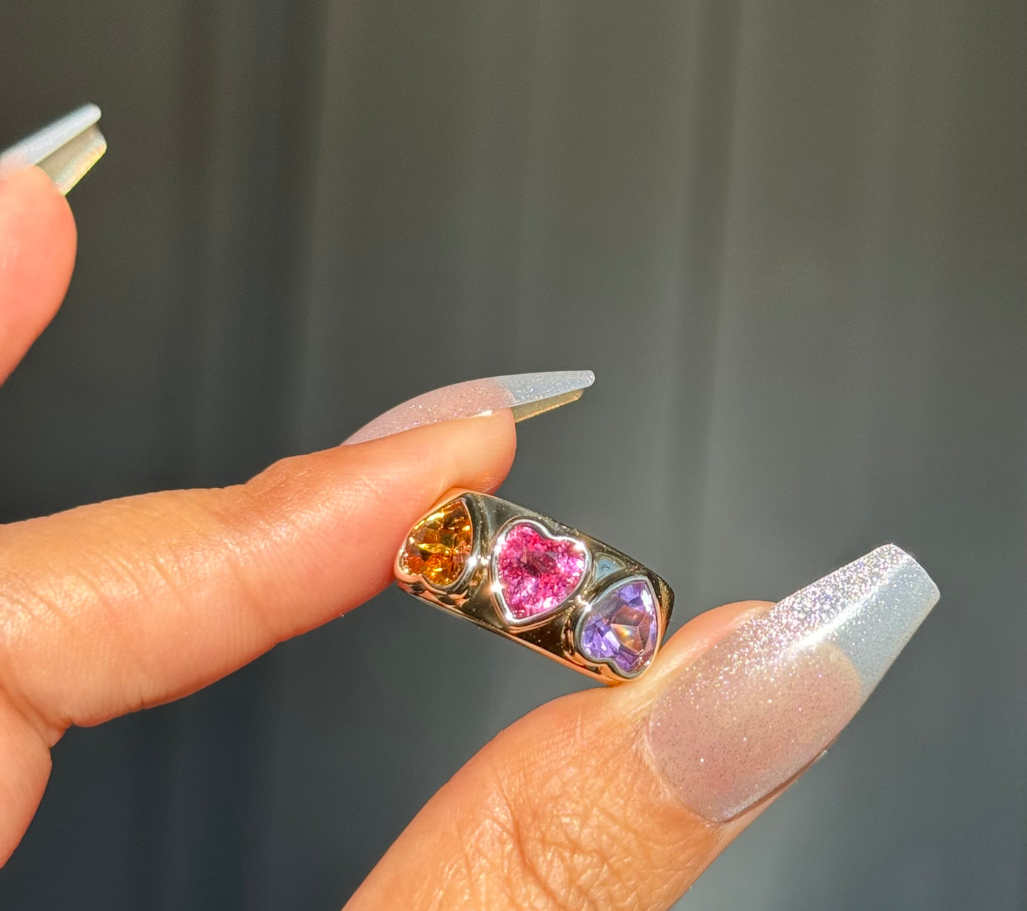 14k Queen of hearts ring