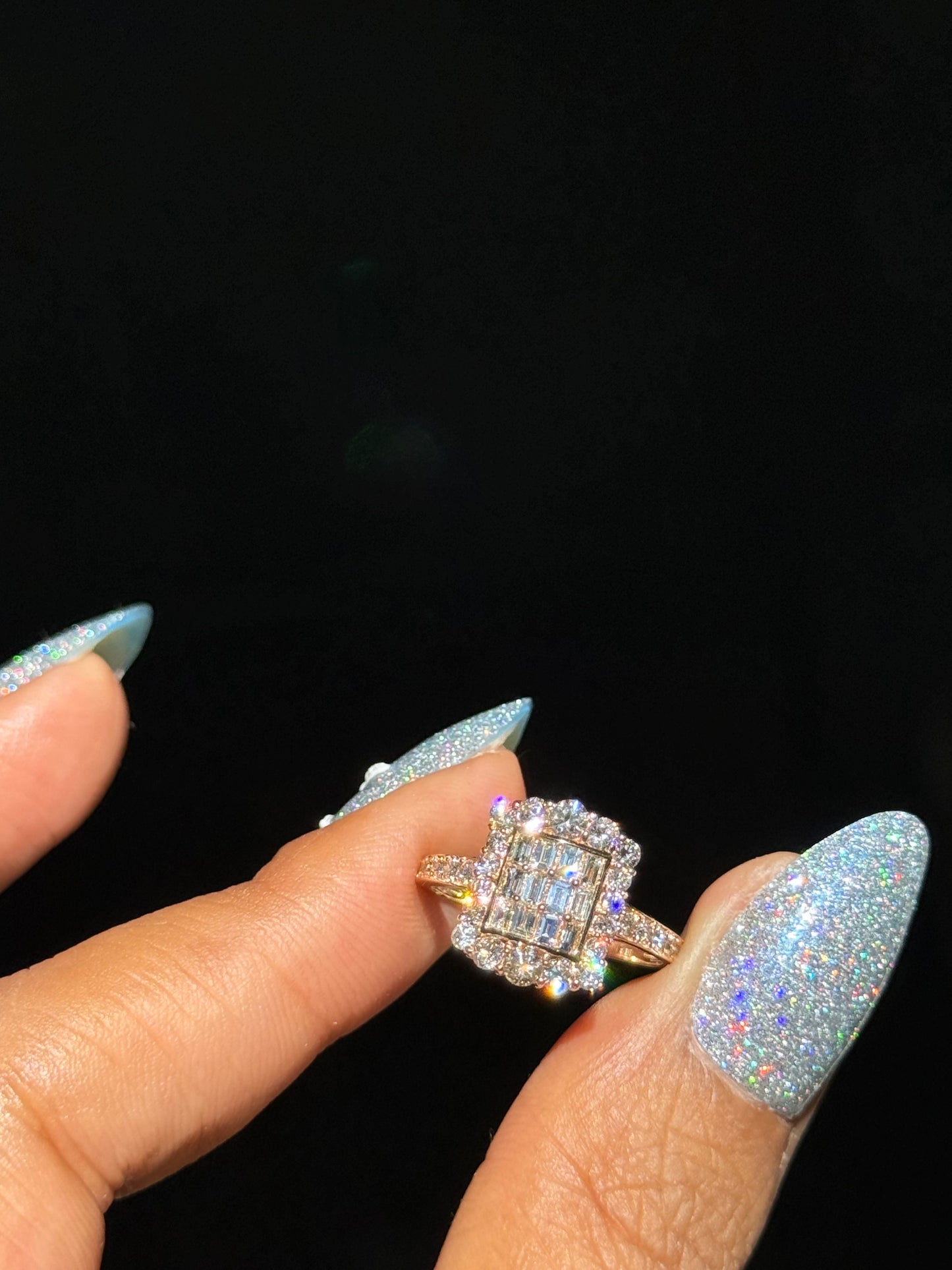 18k diamond baguettes and rounds Ring