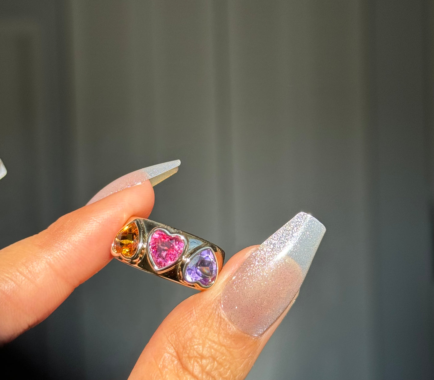 14k Queen of hearts ring