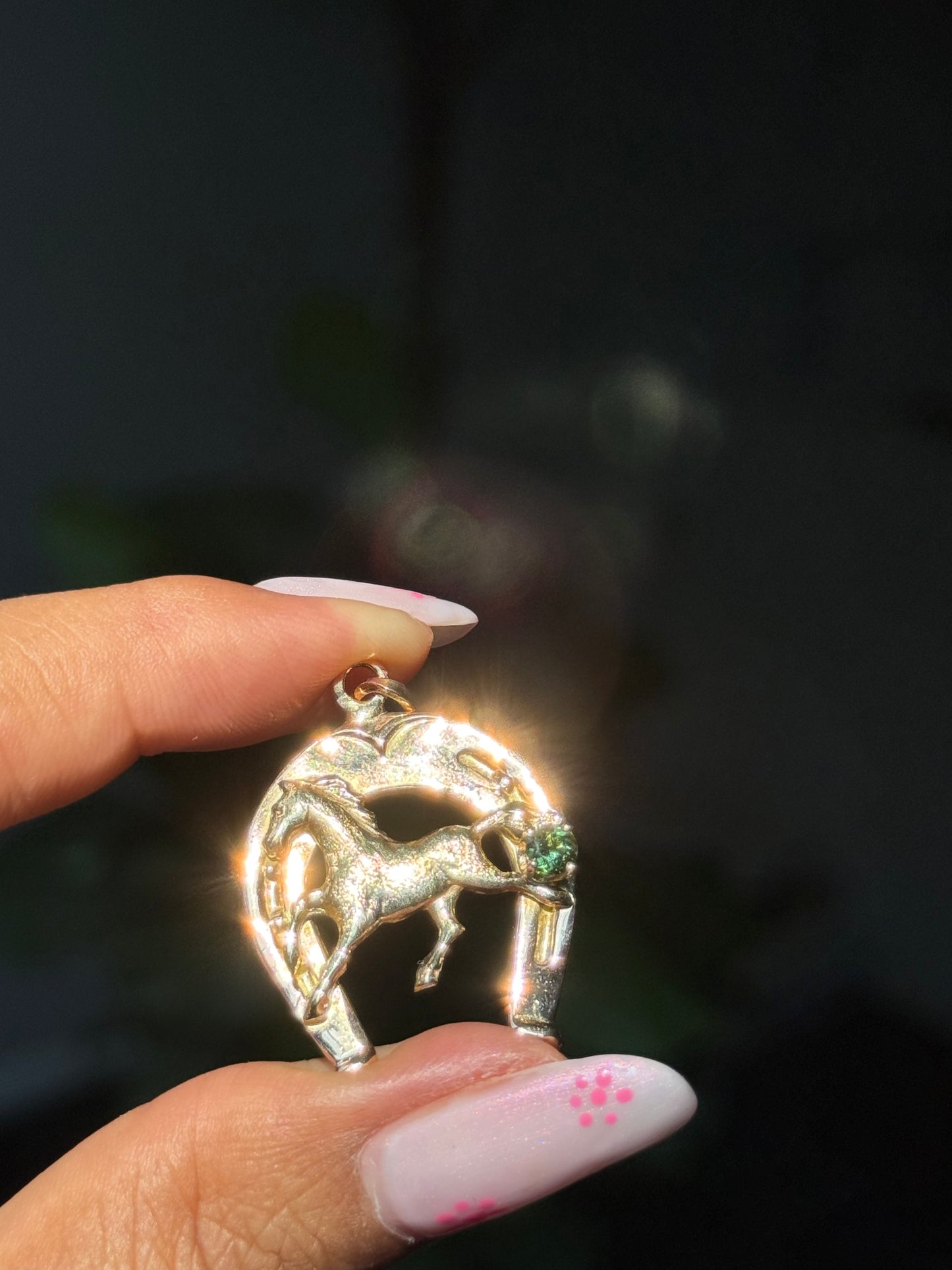 Vintage 18k Horseshoe pendant