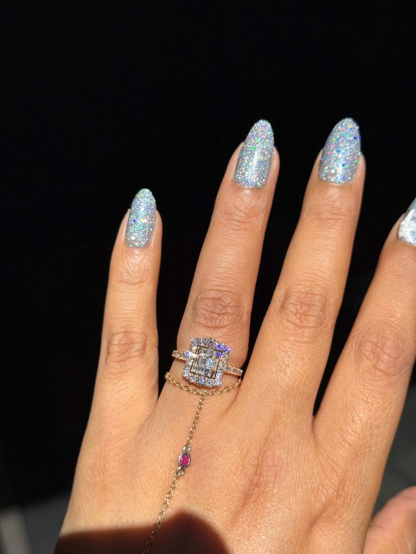 18k diamond baguettes and rounds Ring