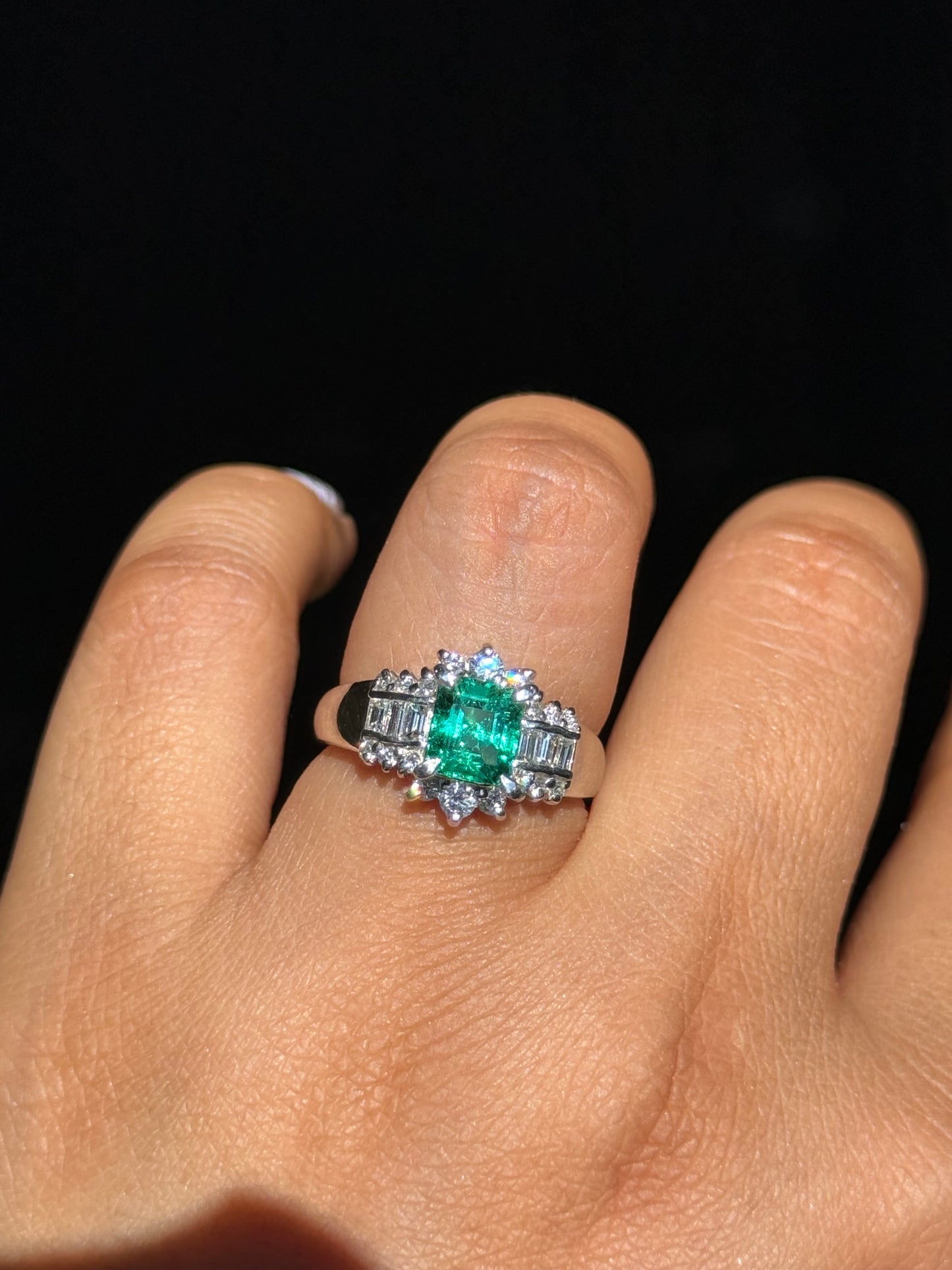 PT850 platinum Colombian emerald and diamond ring