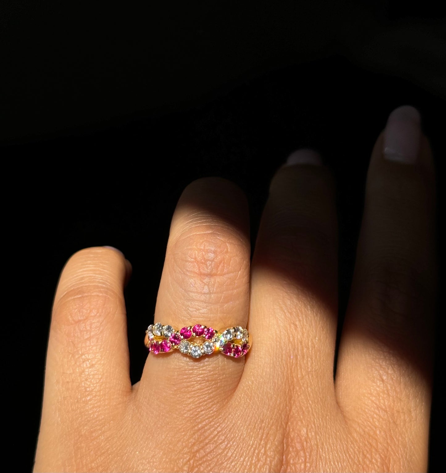18k wavy diamonds and rubies ring