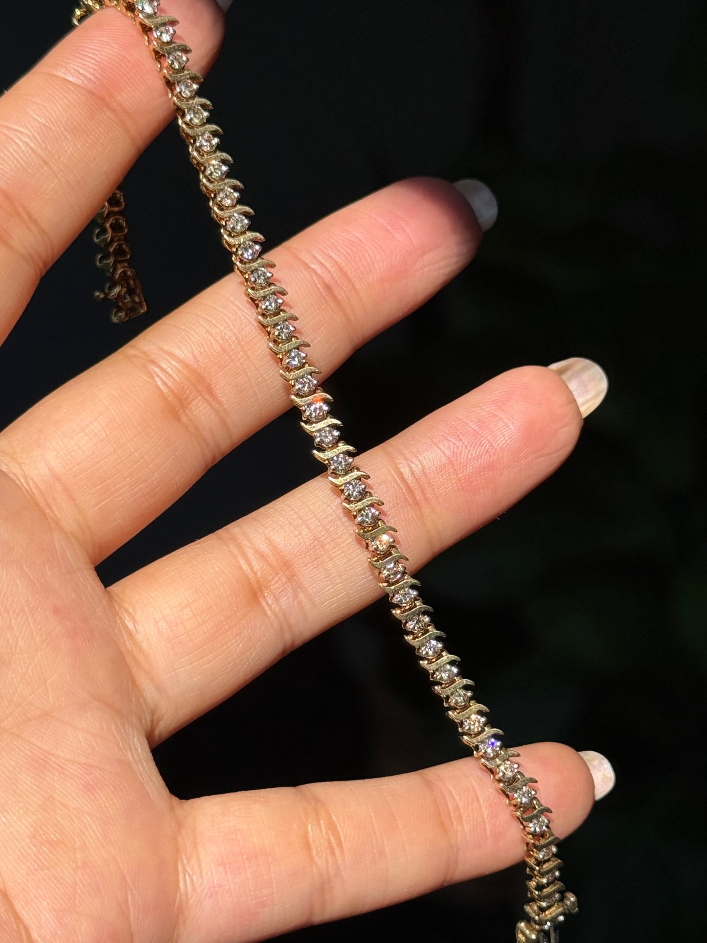 14k Wavy S link tennis bracelet