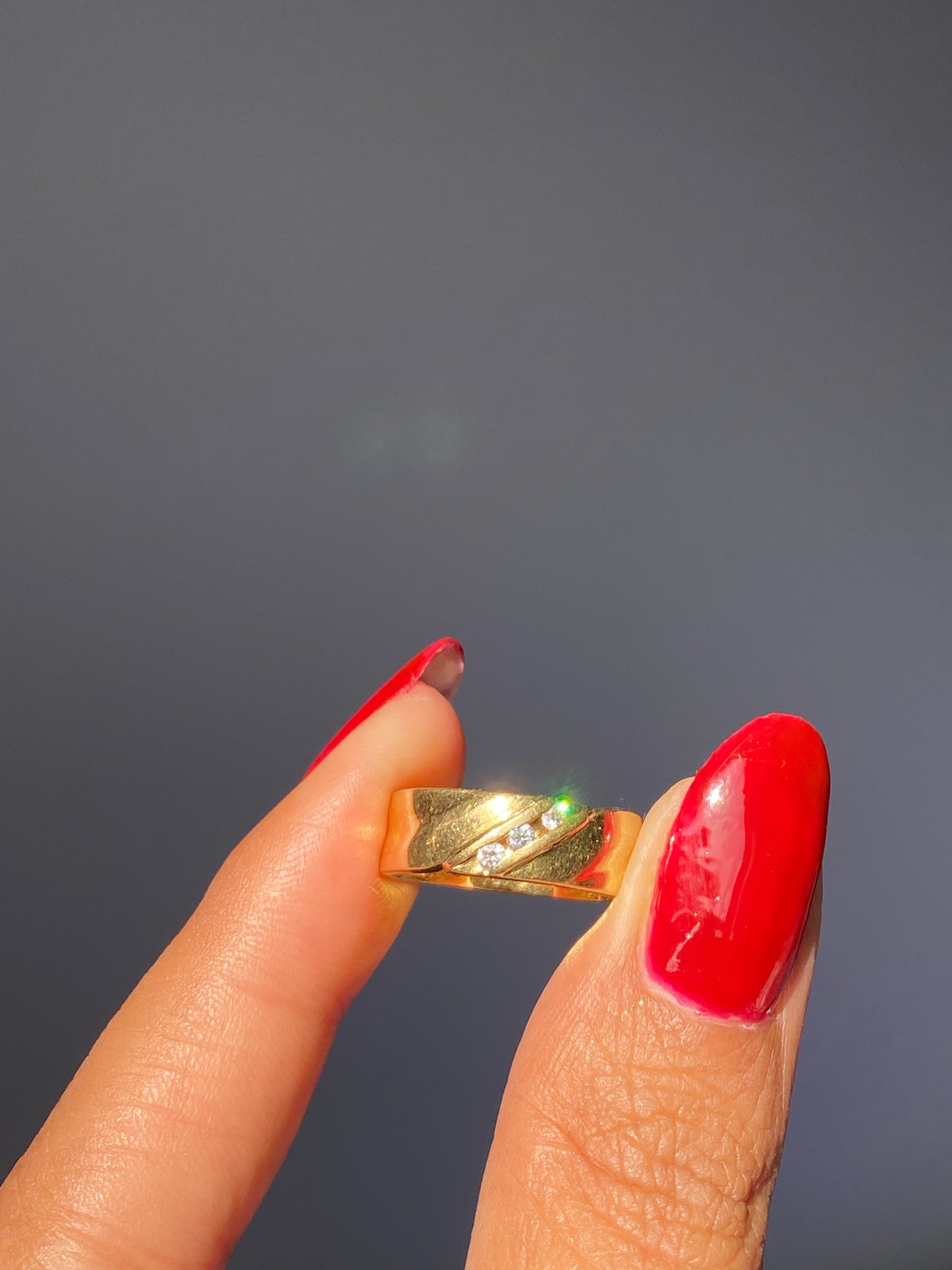 18k diamond wide band