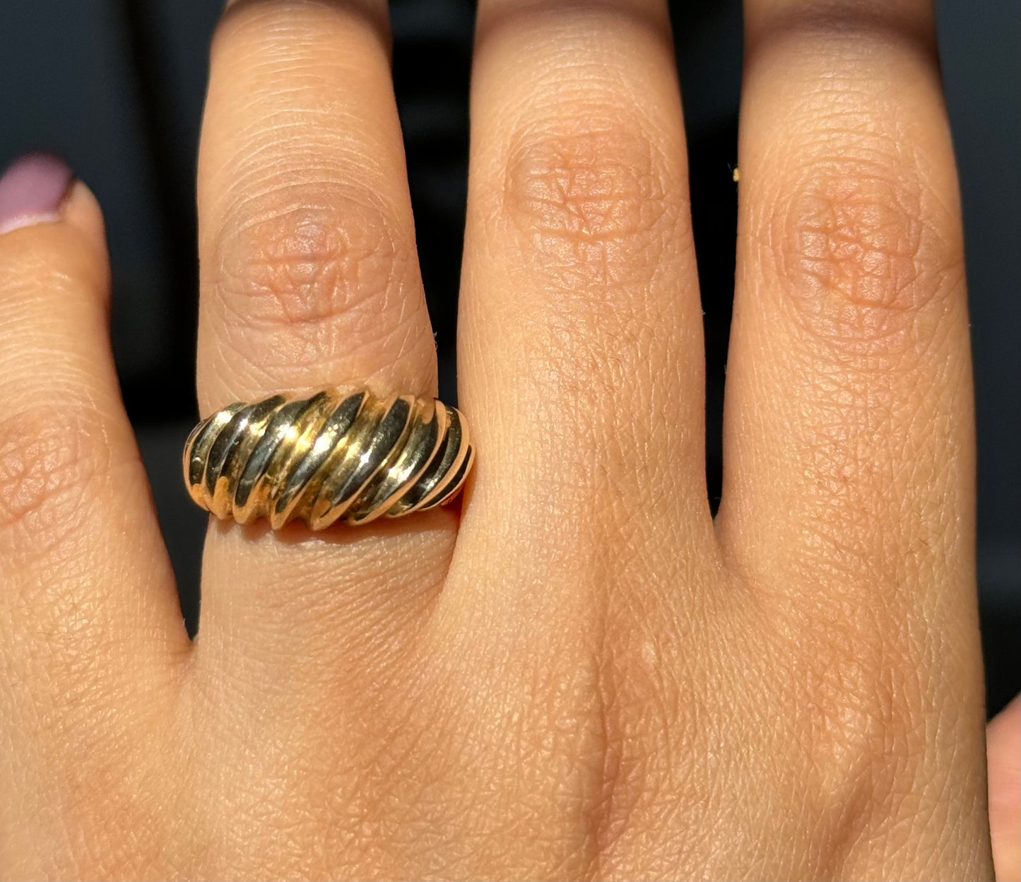 14k vintage Croissant Ribbed Ring