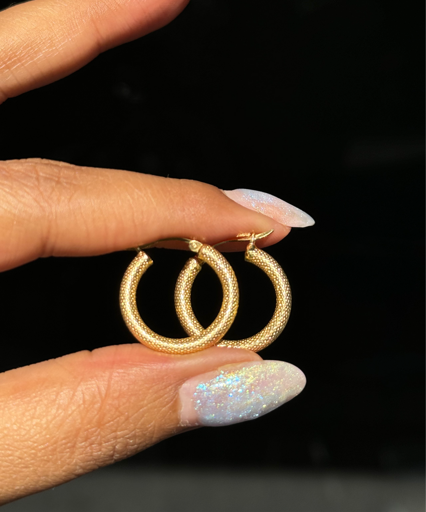 14k Cobra textured hoop earrings