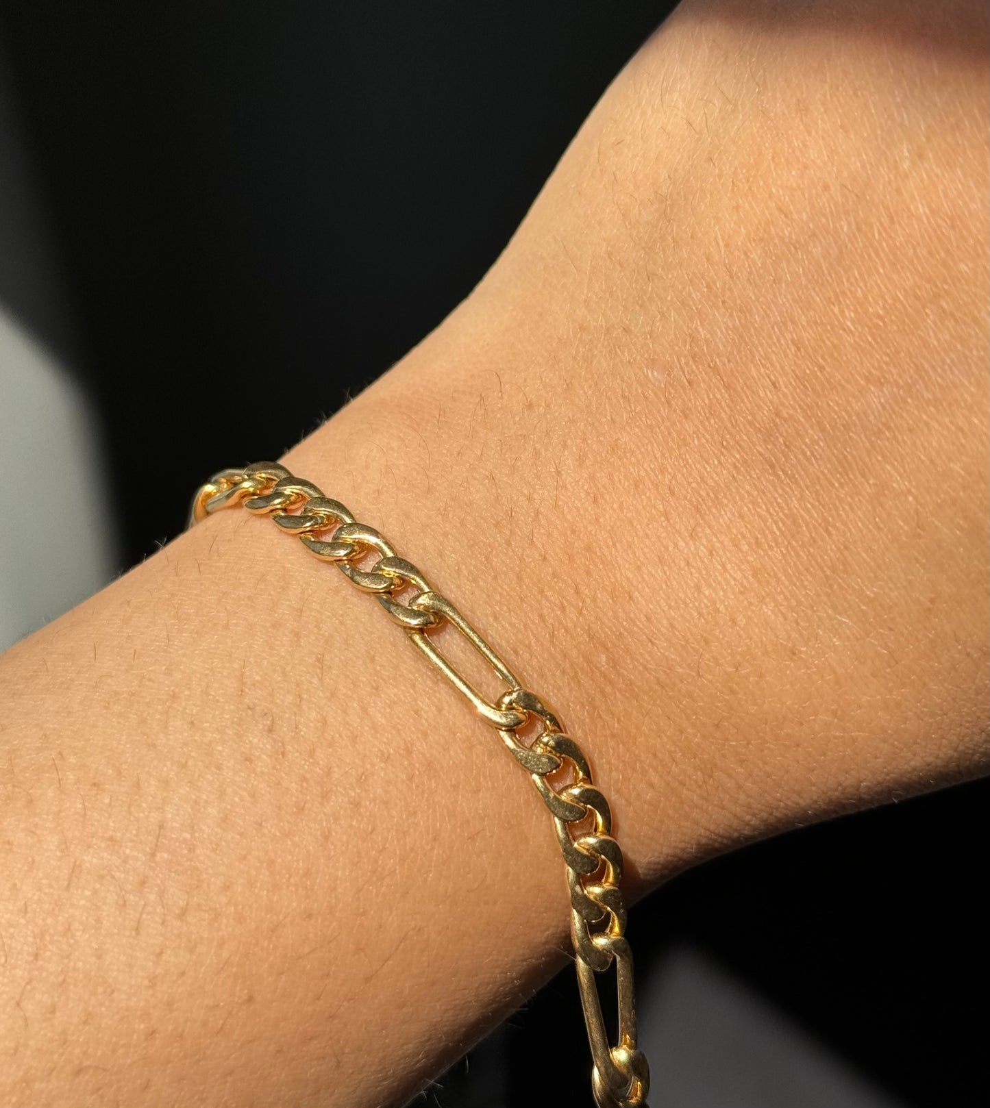 18k Italian Figaro bracelet