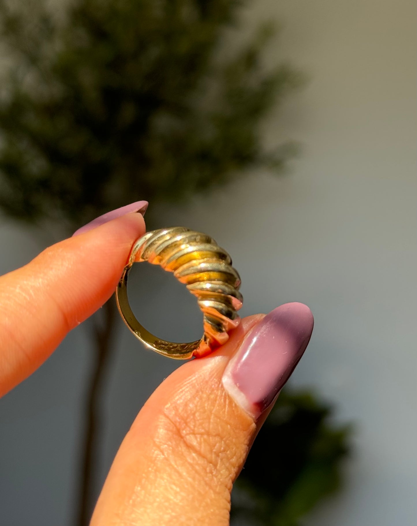 14k vintage Croissant Ribbed Ring