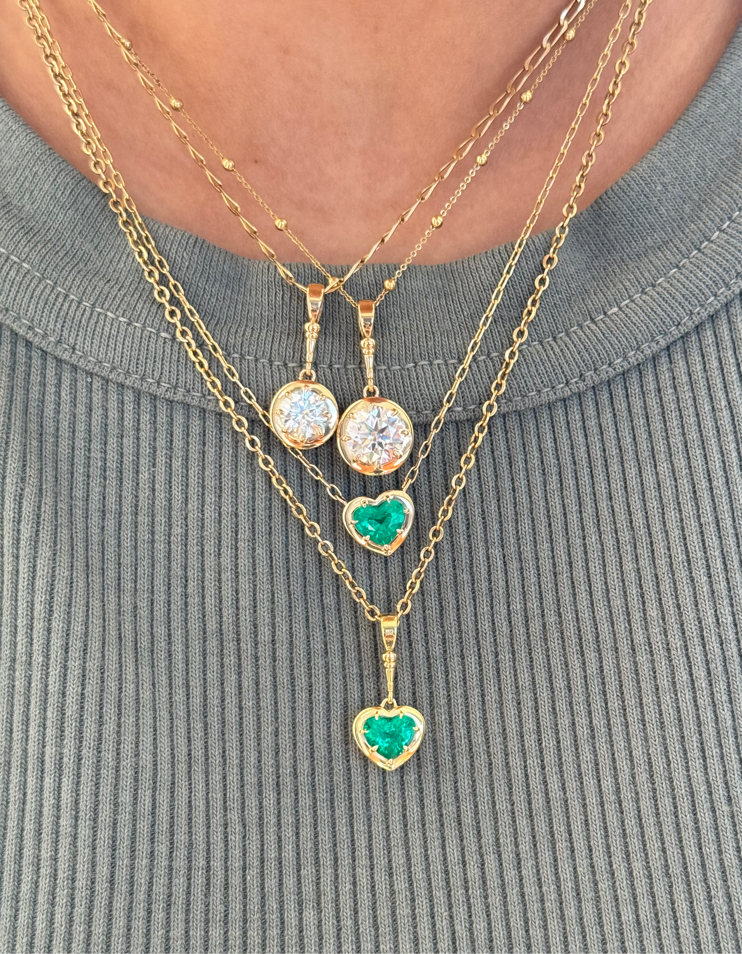 Emerald Glowy Charm