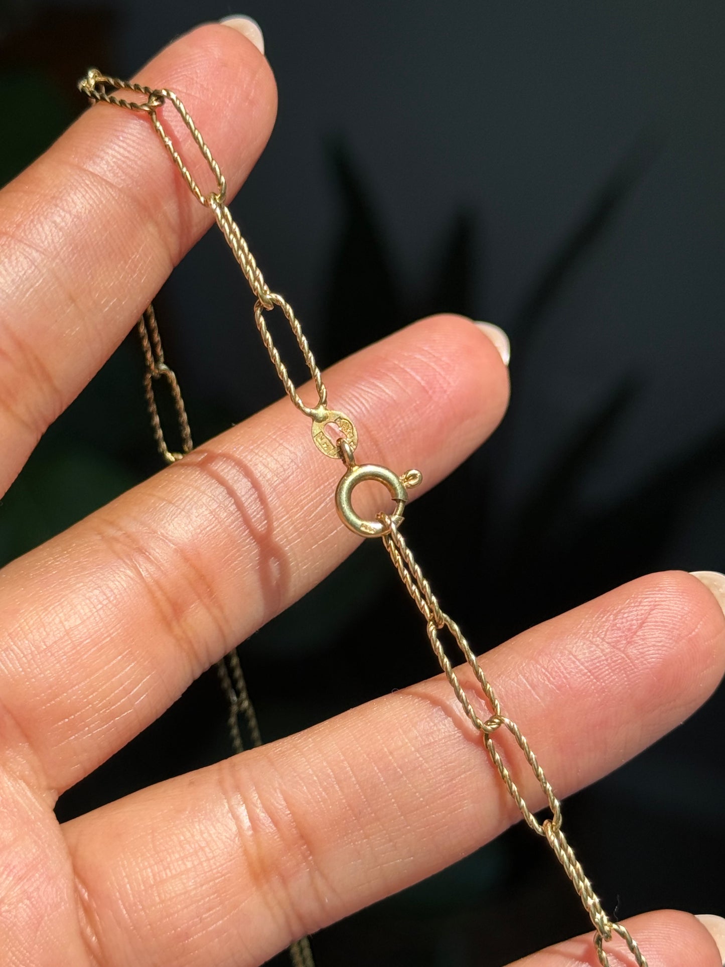 Vintage UnoAerre 14k twisted paper clip Chain