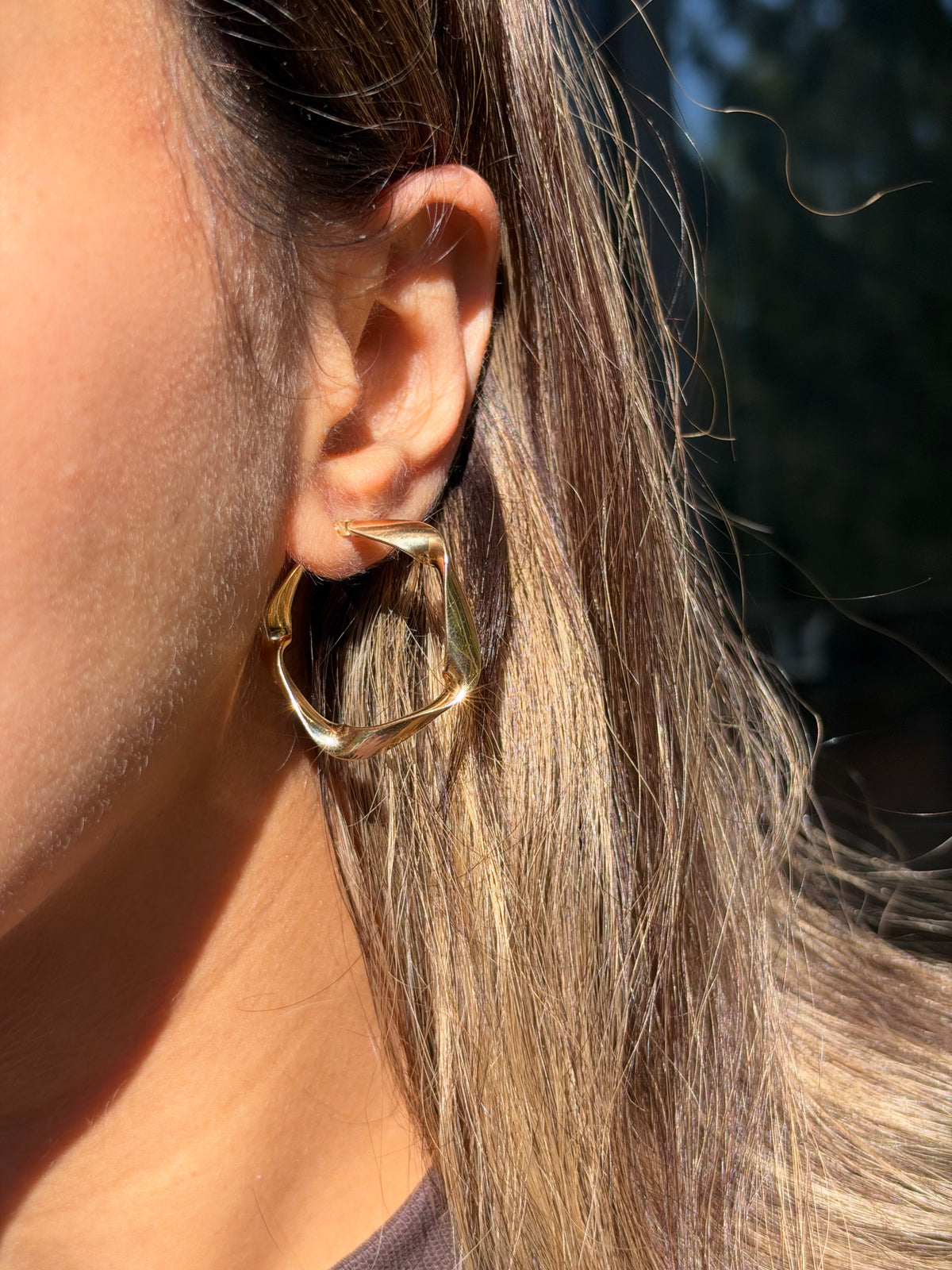 14k twisted Star hoop earrings ✨