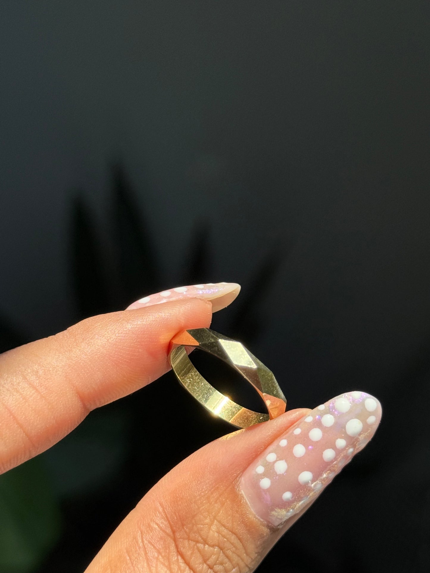 18k eternity Faceted band
