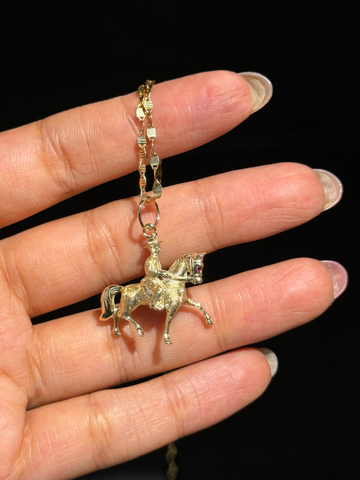 14k 3D horse charm