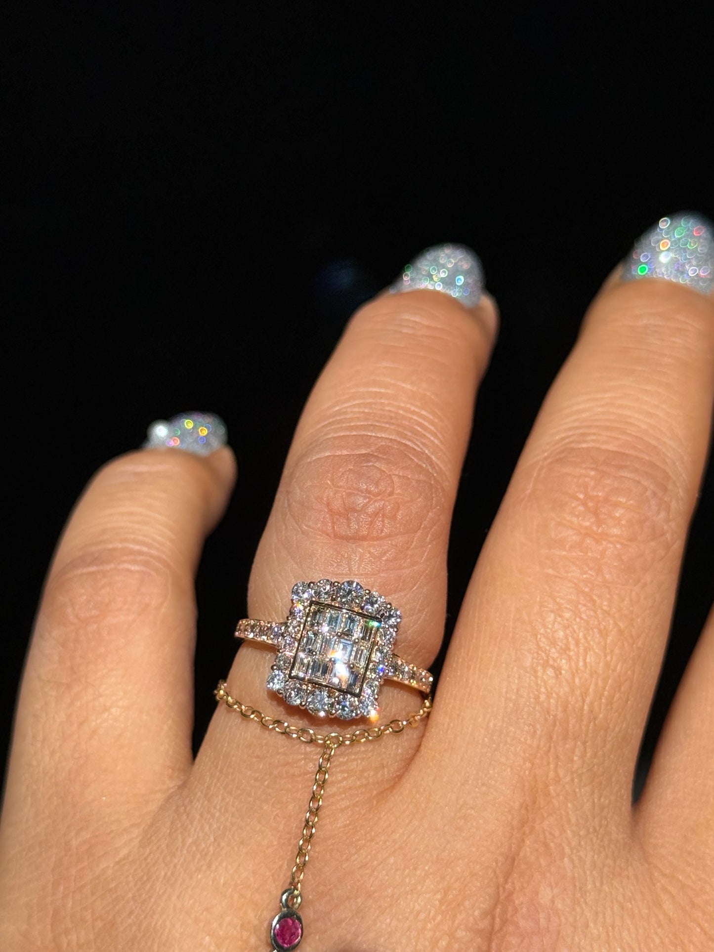 18k diamond baguettes and rounds Ring