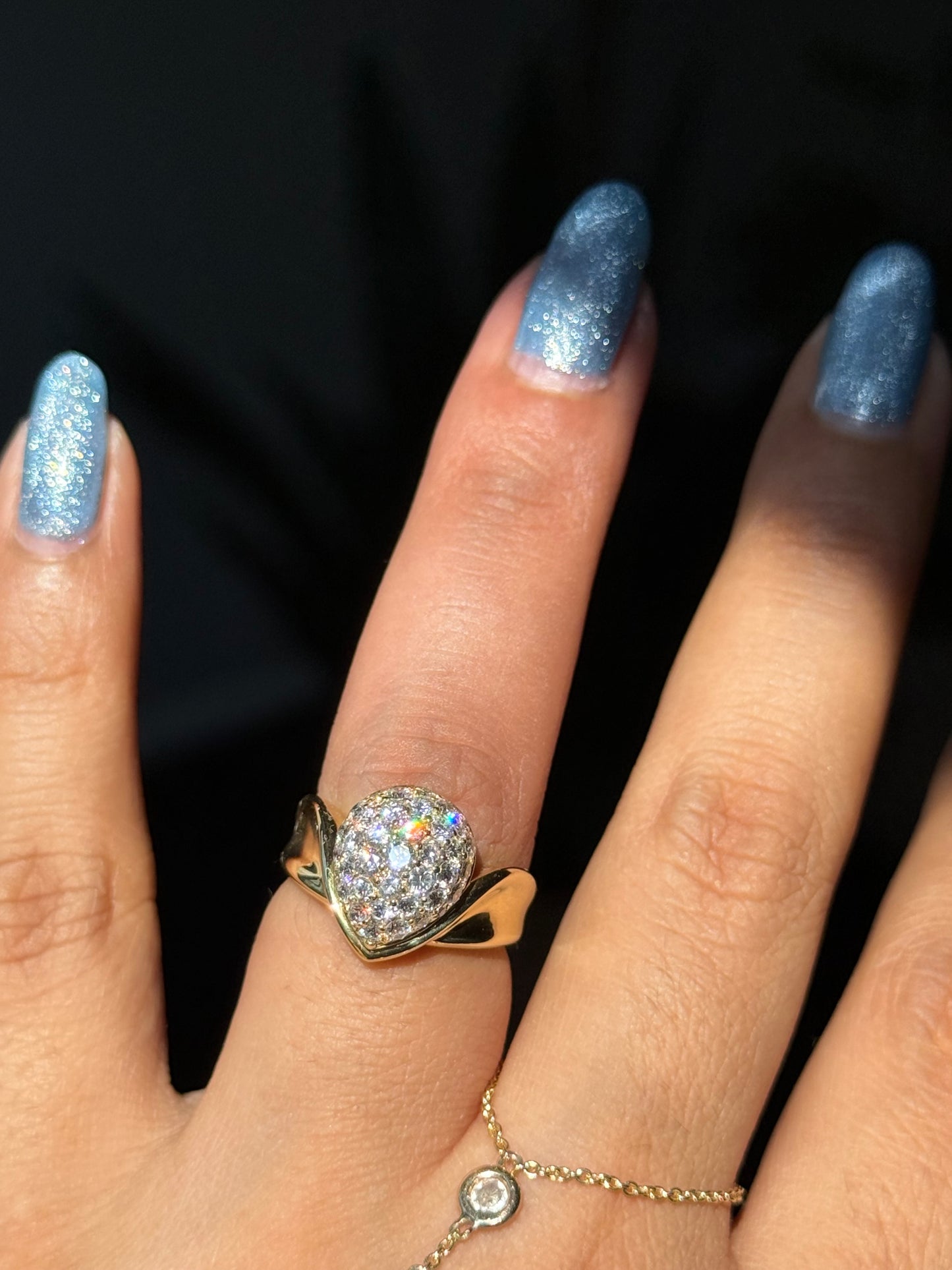 Vintage 18k Wavy 1.02ct V Diamond Ring