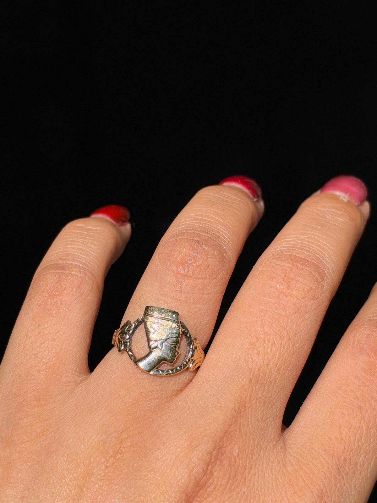 18k queen Nefertiti Ring