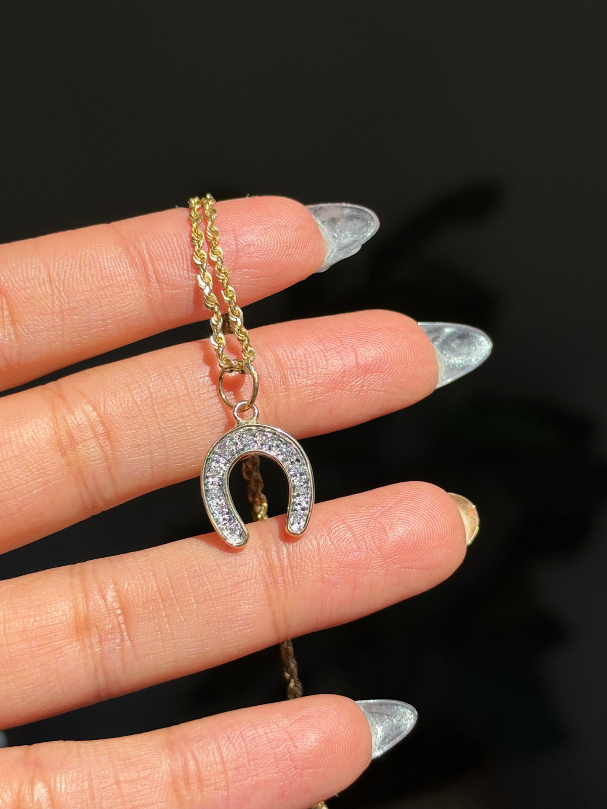 14k diamond horseshoe
charm