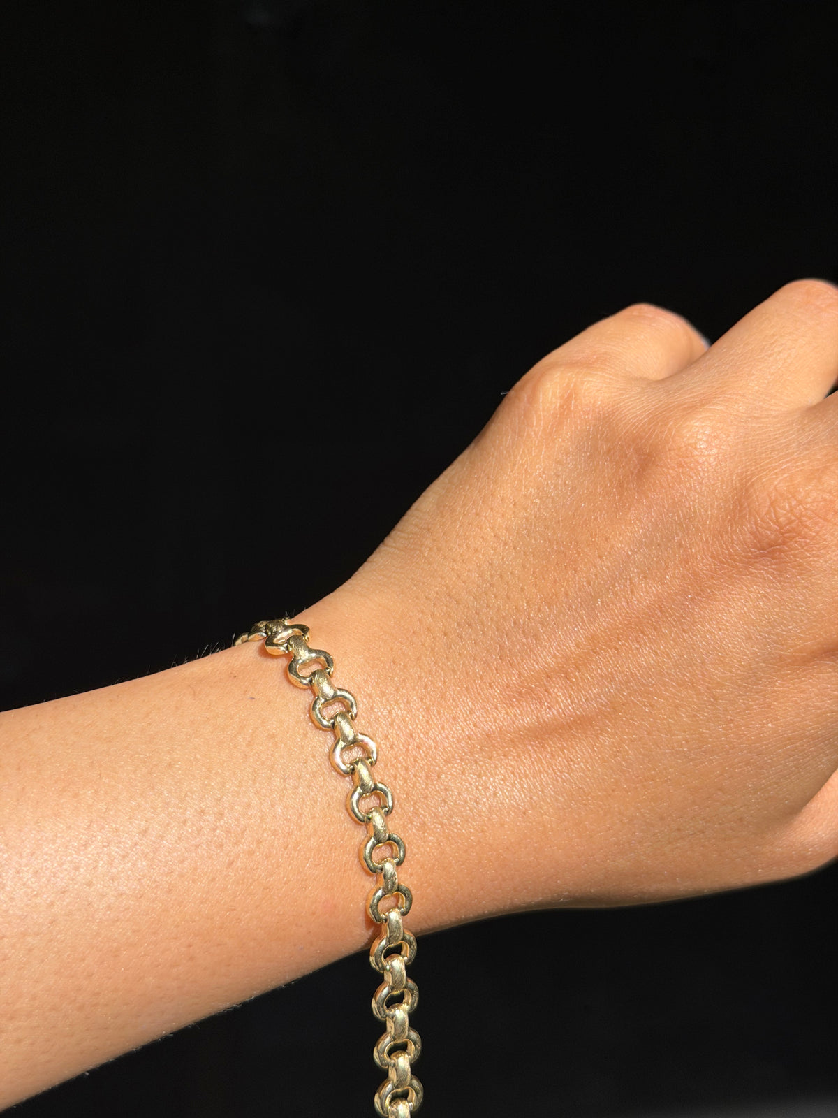 14k Italian flat horseshoe link bracelet