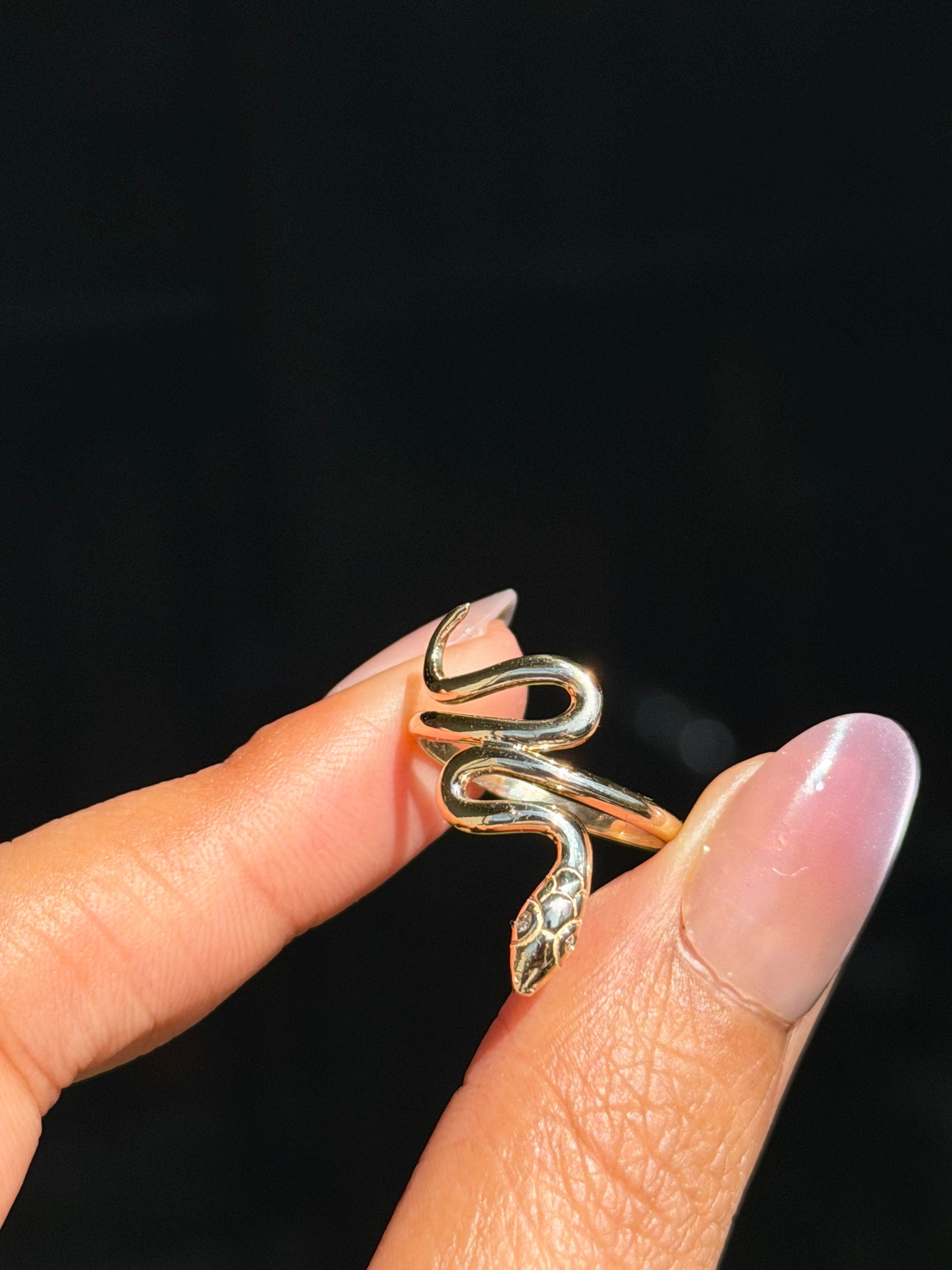14k snake ring with diamonds eyes