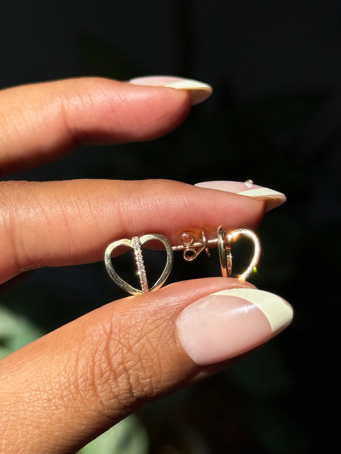 14k  diamond  Heart earrings