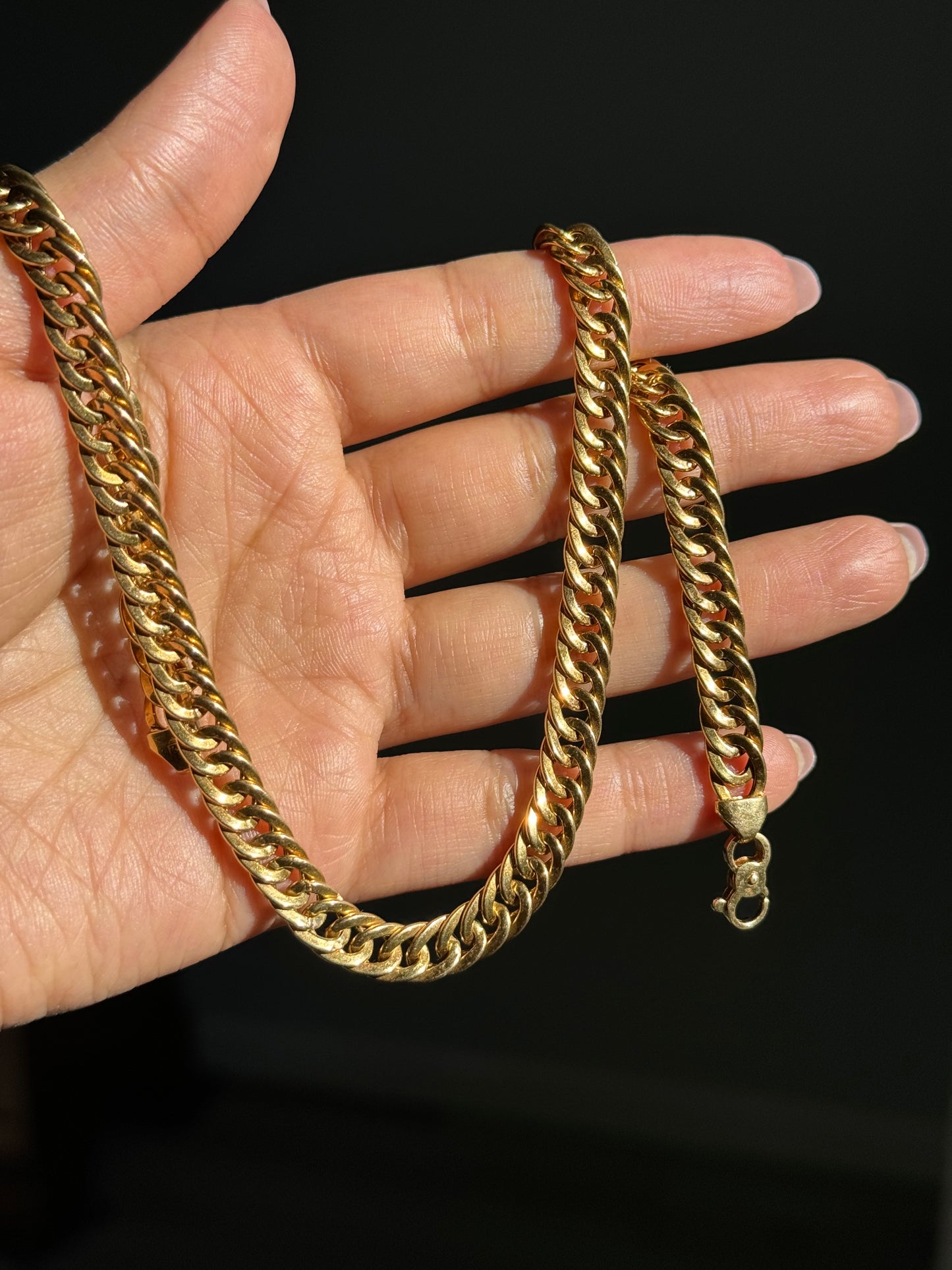 Italian 18k wide Curb chain